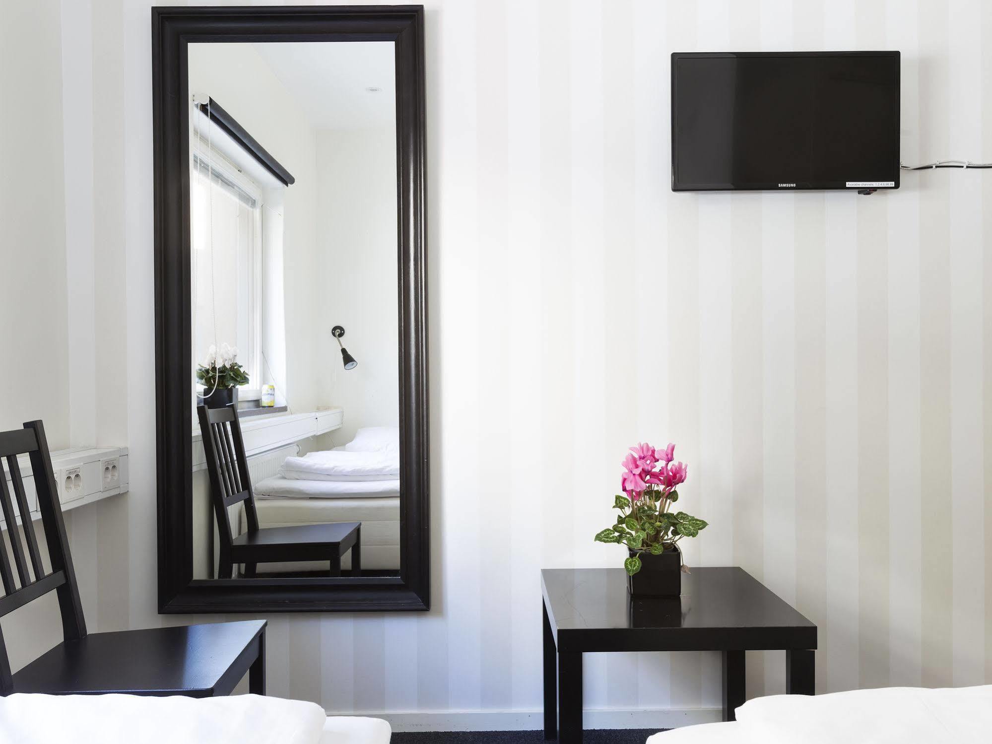 Stockholm Hostel ภายนอก รูปภาพ